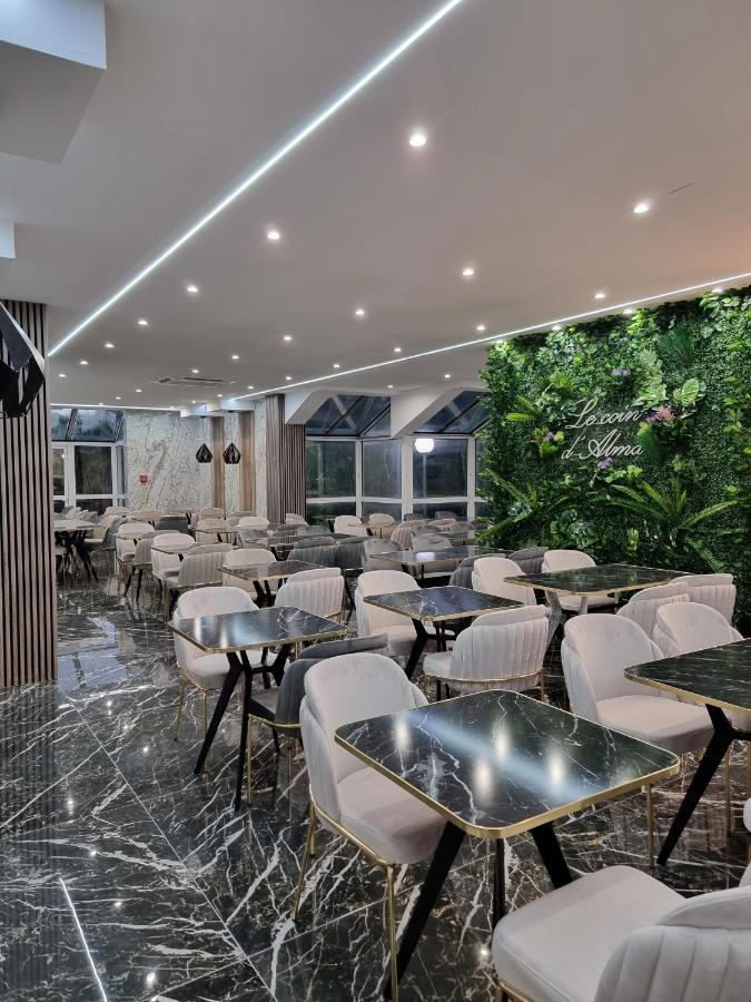 波城北里瑞拉思餐厅酒店 伦斯 外观 照片